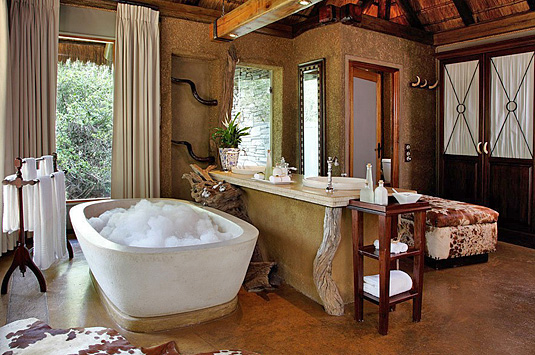 Luxury Suite open plan bathroom Camp Jabulani Kapama Greater Kruger