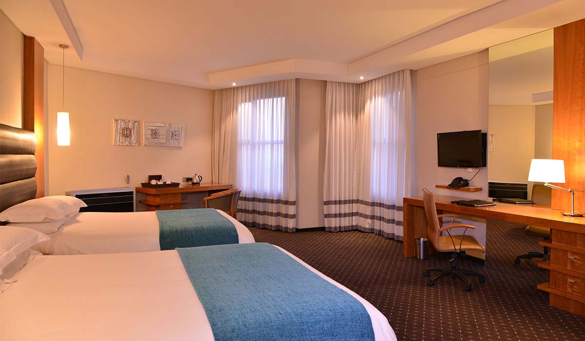 Family Room - Bedroom - Premier Hotel O.R. Tambo