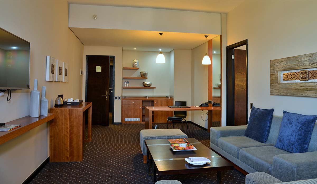 Suites - Lounge - Premier Hotel O.R. Tambo