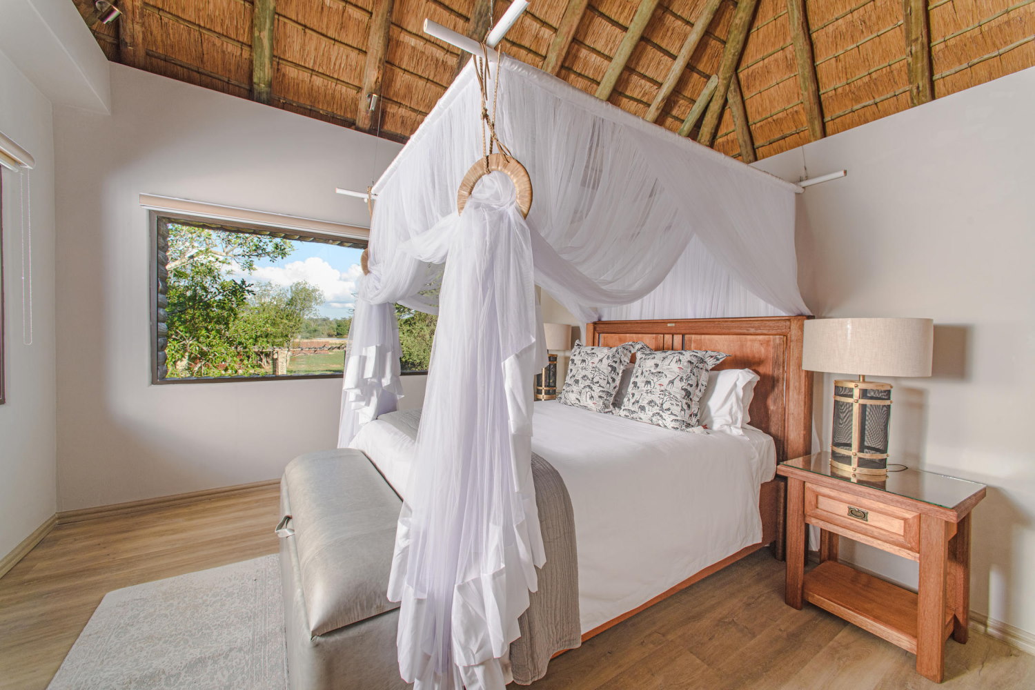 Karongwe River Lodge, Karongwe Private Game Reserve - Luxury Safari Accommodation Bookings