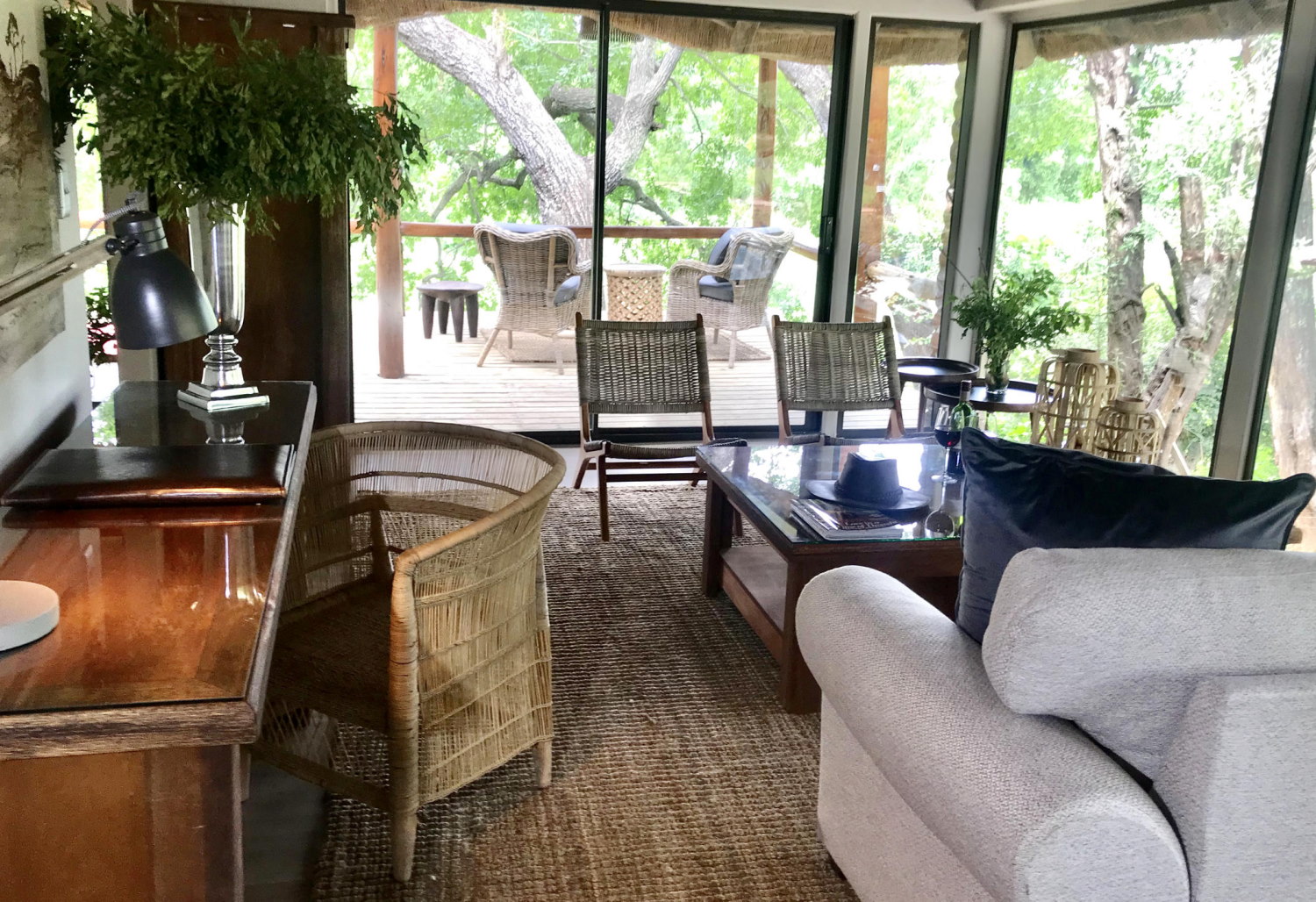 Karongwe River Lodge, Karongwe Private Game Reserve - Luxury Safari Accommodation Bookings